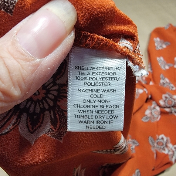 LOFT Size XS Burnt Orange Floral Pattern Long Sleeve Semi Sheer Tie Neck Blouse - Picture 11 of 12